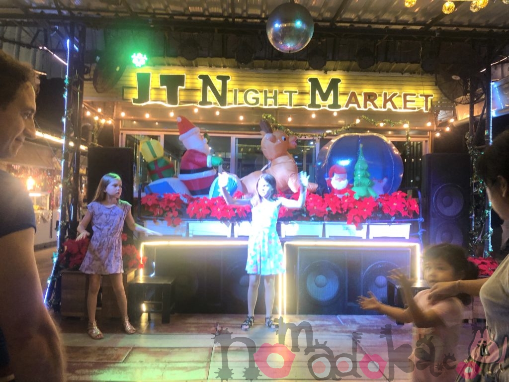 jomtien-night-market-dance
