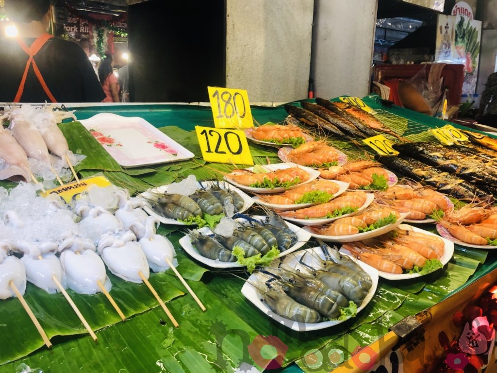 jomtien-night-market-fish1